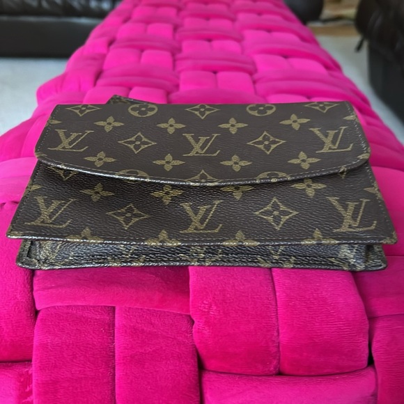 Louis Vuitton Rabat 17 Clutch-EUC - Picture 12 of 16